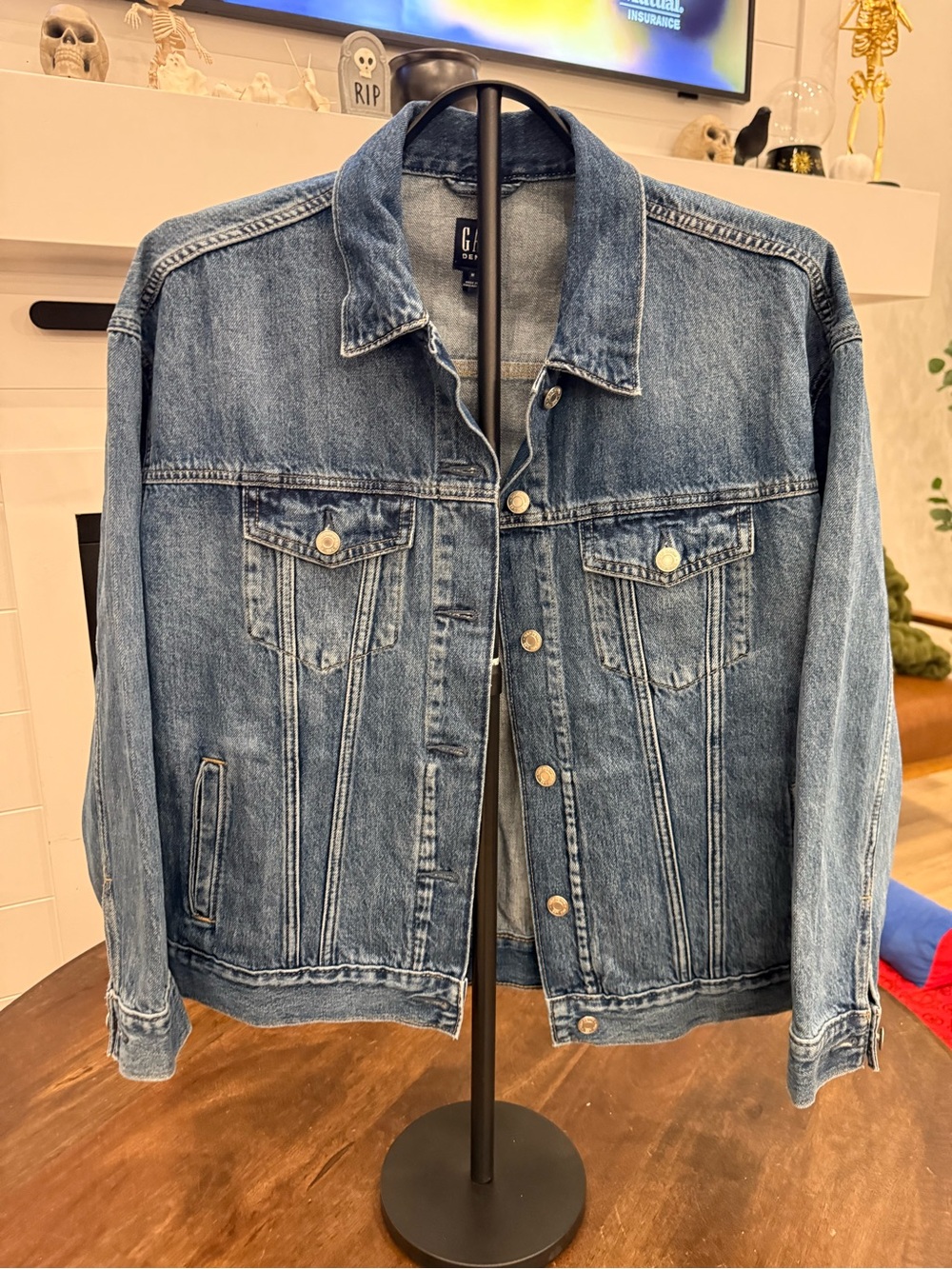 GAP oversized icon denim jacket (M)